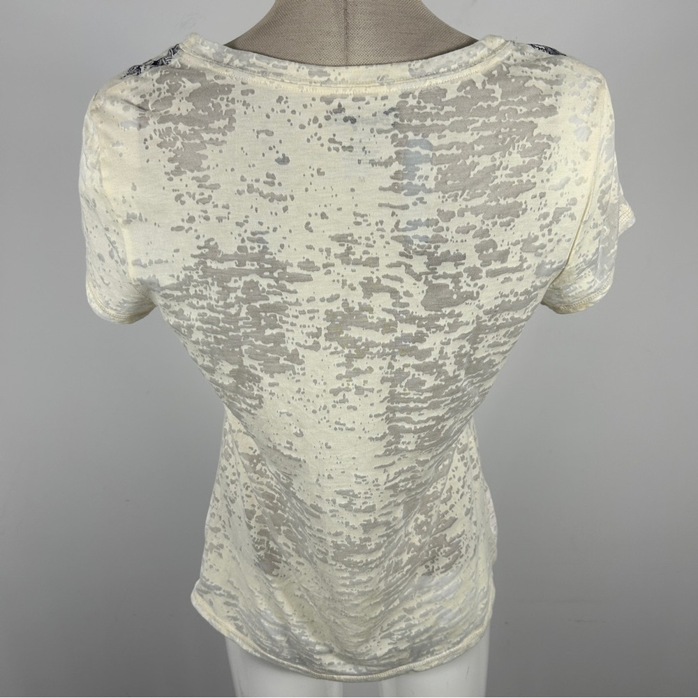 Women's Multicolor Patterned Top - Picture 2 of 7